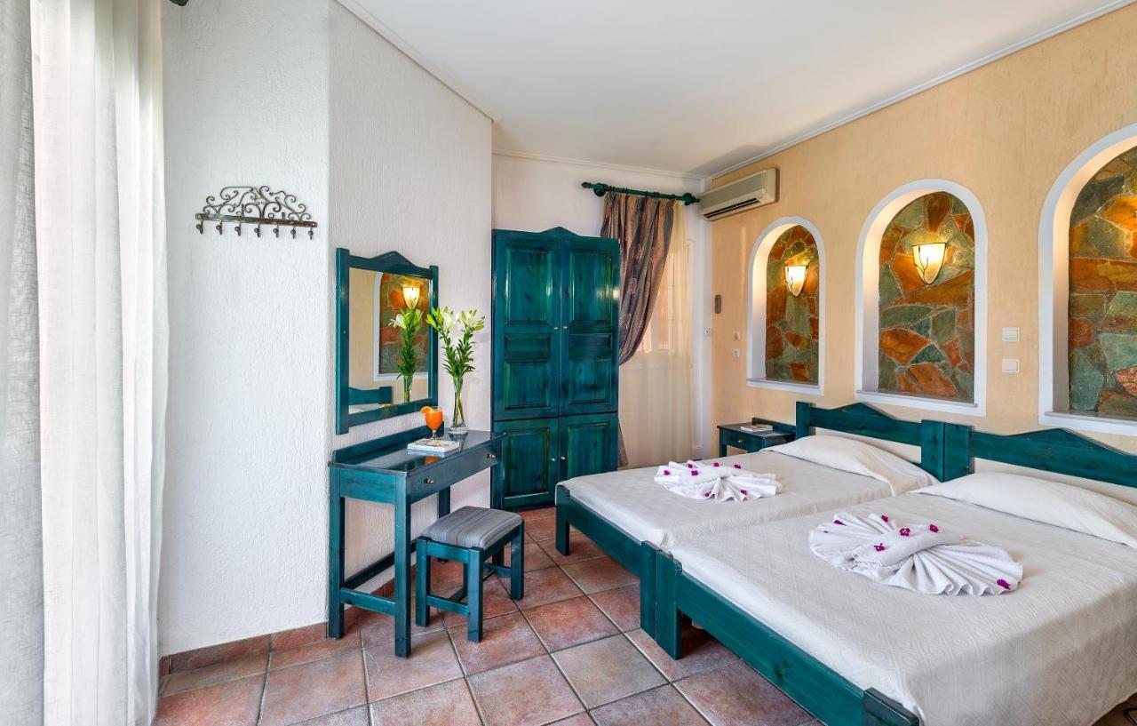 Hotel Castle Suites Platanés Buitenkant foto